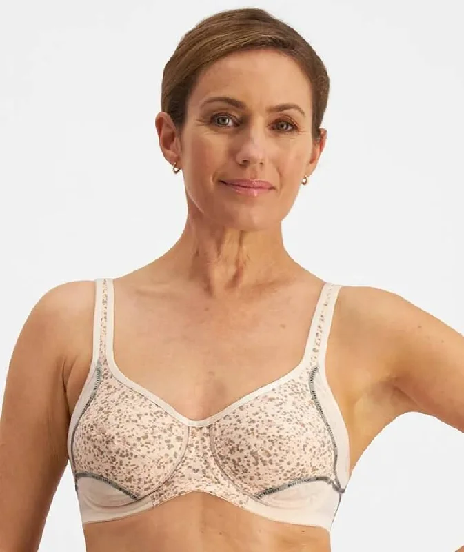 wireless bras for a natural feelBerlei Electrify Underwire Bra - Mineral Beauty & Esteem